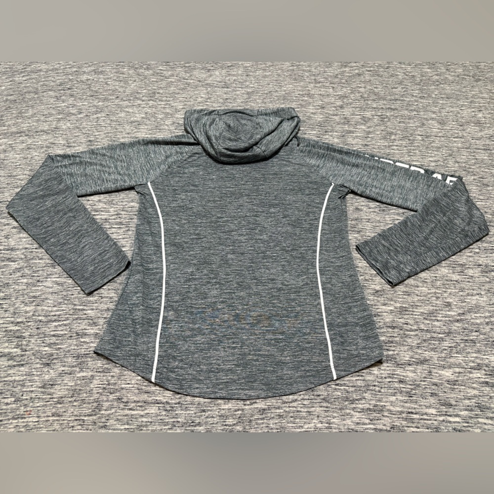 Under Armour Gray Long Sleeve Hooded Lightweight Shirt Ladies Small - Picture 5 of 5